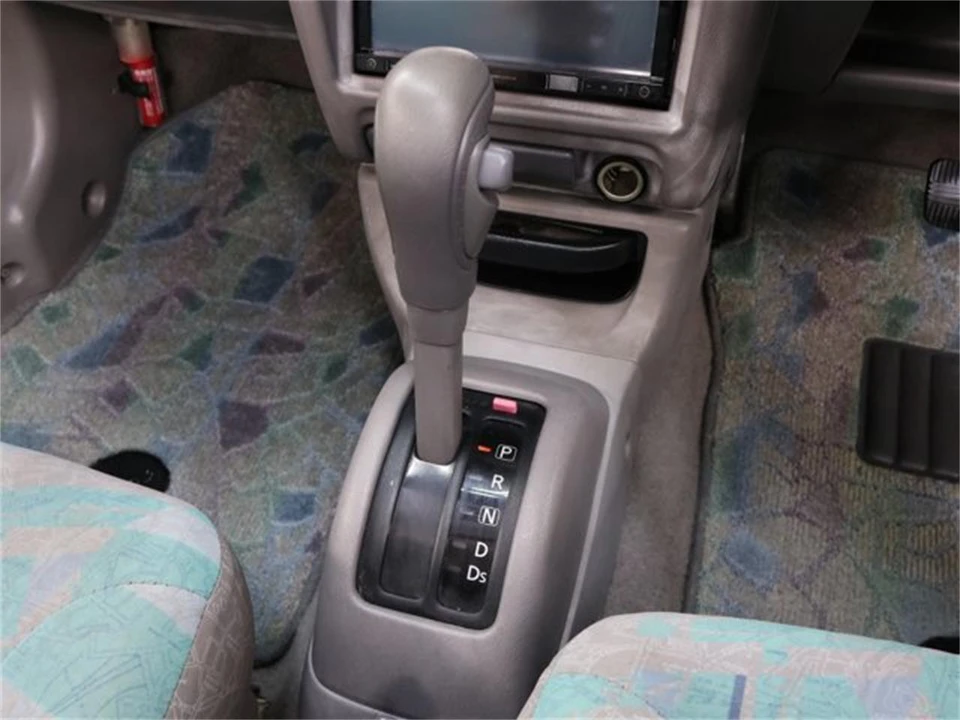 1998 Nissan Micra 2nd Gen - Image 16 of 31