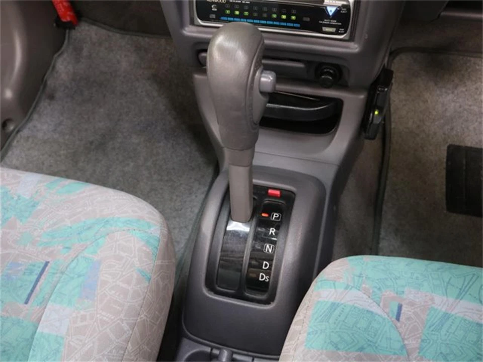 1998 Nissan Micra 2nd Gen - Image 14 of 31