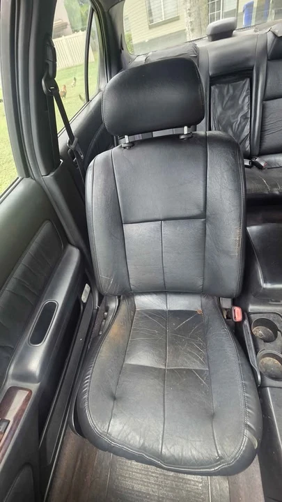1998 Nissan Maxima 4th Gen - Image 10 of 12