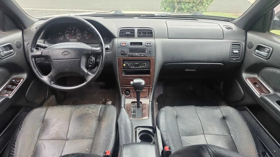 1998 Nissan Maxima 4th Gen - Image 8 of 12