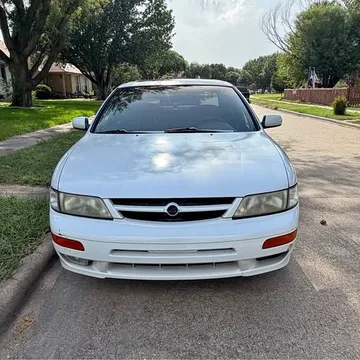 1998 Nissan Maxima SE Sedan 4D