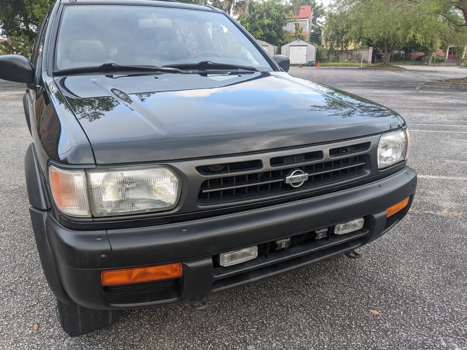 1998 Nissan Pathfinder 2nd Gen - Image 13 of 31