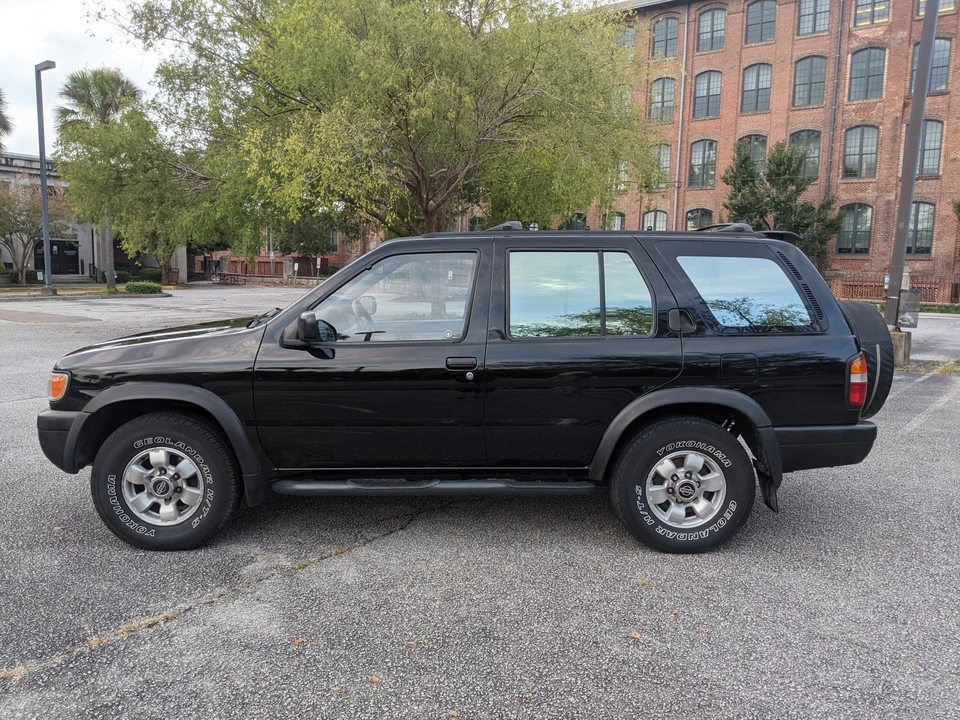 1998 Nissan Pathfinder 2nd Gen - Image 7 of 31