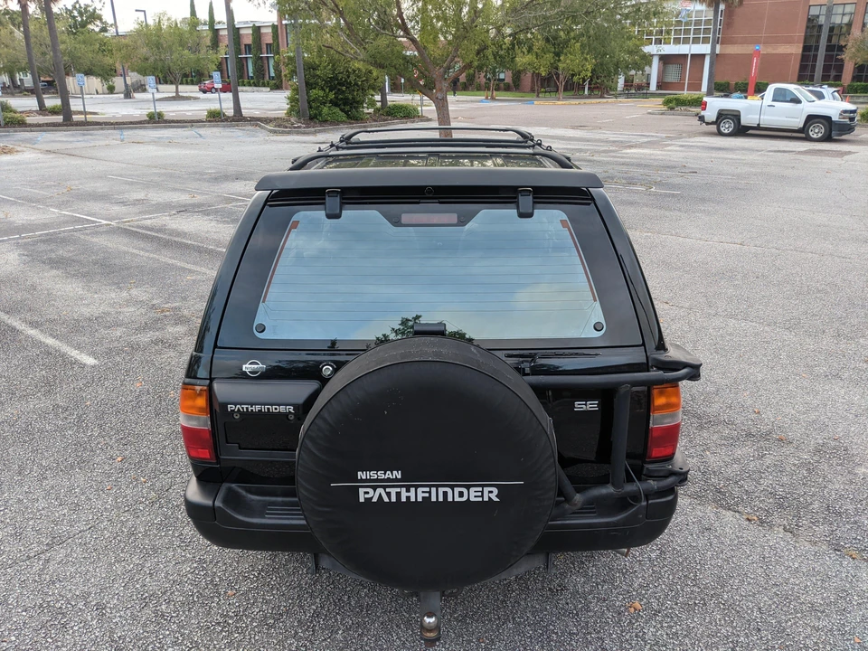 1998 Nissan Pathfinder 2nd Gen - Image 9 of 31