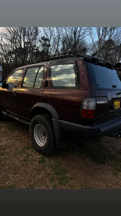 1998 Nissan Pathfinder 2nd Gen - Image 4 of 14