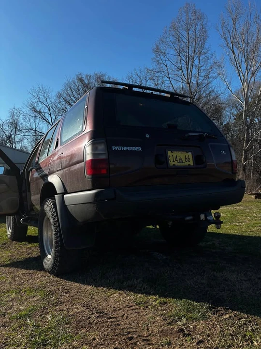 1998 Nissan Pathfinder 2nd Gen - Image 9 of 14