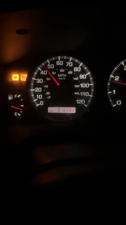 1998 Nissan Pathfinder 2nd Gen - Image 13 of 14