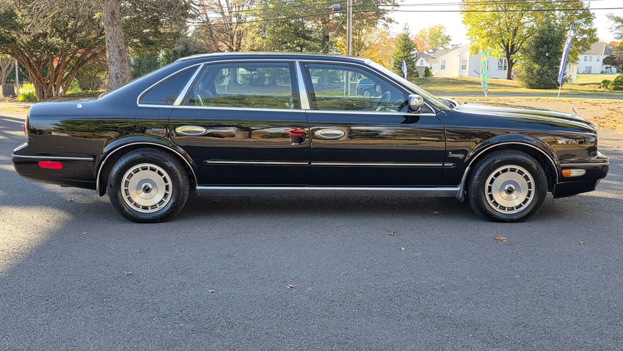 1998 Nissan President 4th Gen - Image 16 of 31
