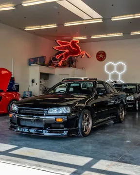 1998 Nissan Skyline R34 GTT
