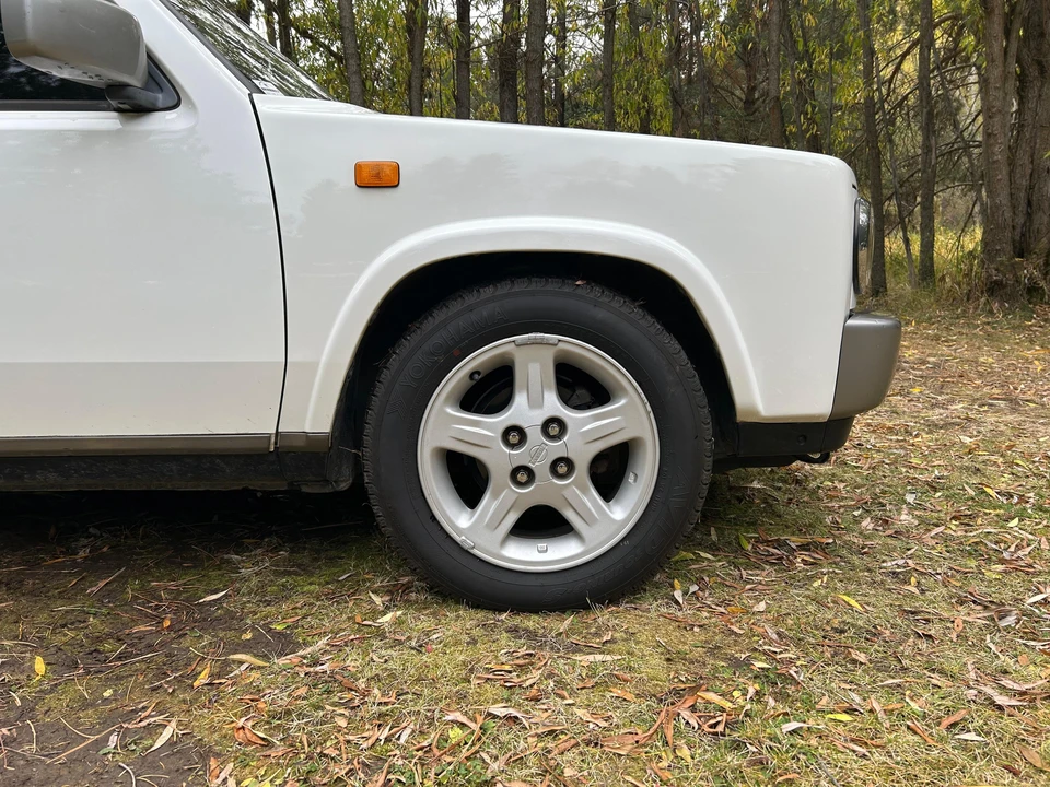 1998 Nissan Rasheen - Image 27 of 31