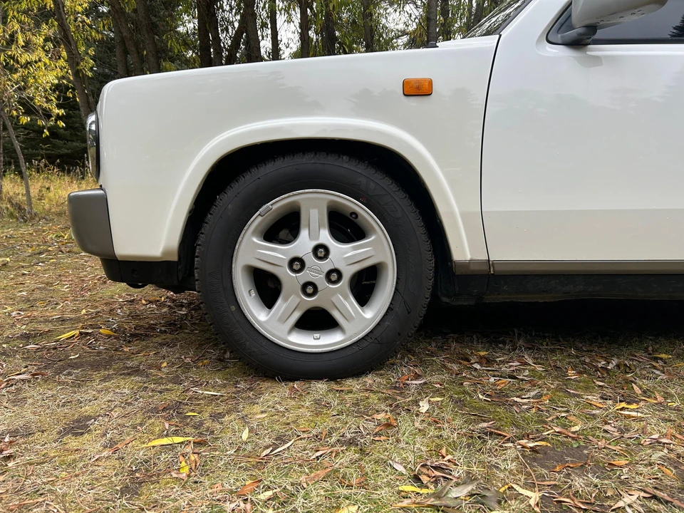 1998 Nissan Rasheen - Image 24 of 31