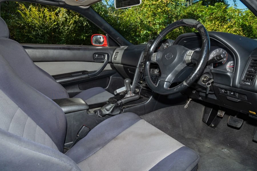 1998 Nissan Skyline - Image 16 of 31