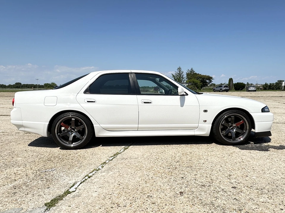 1998 Nissan R33 Skyline GT-R 9th Gen - Image 16 of 31