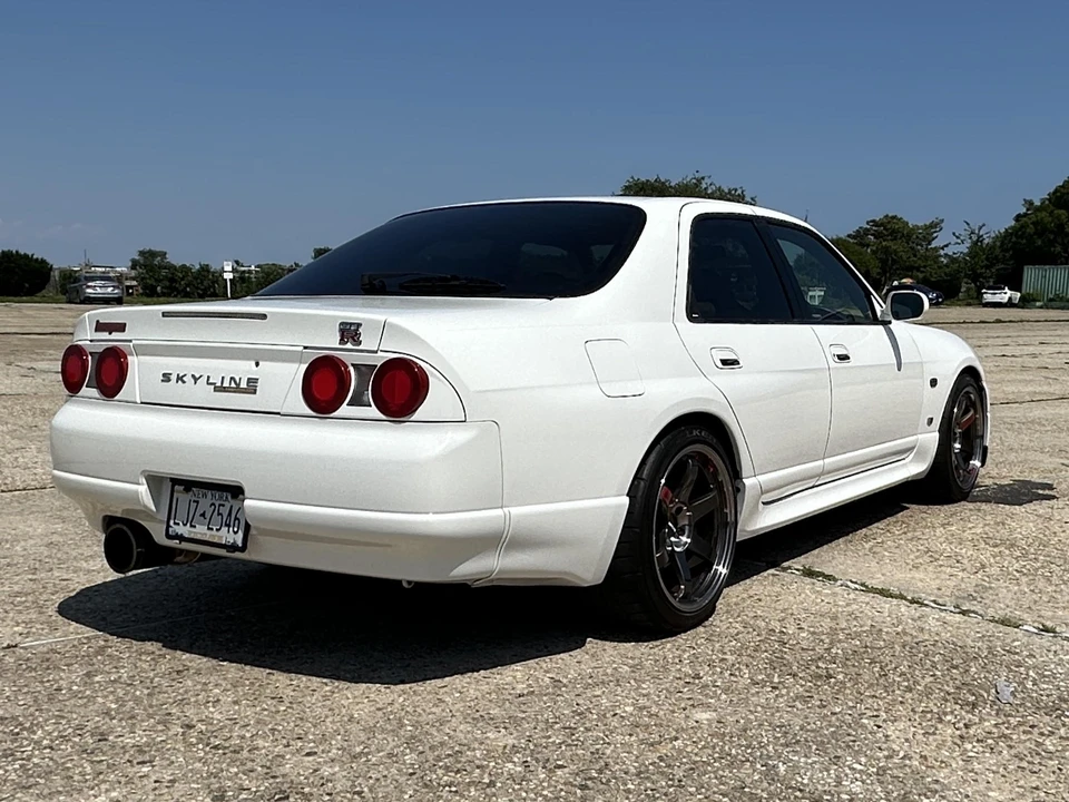 1998 Nissan R33 Skyline GT-R 9th Gen - Image 15 of 31