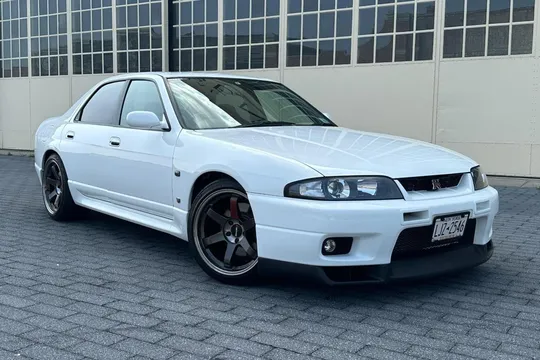 1998 Nissan Skyline GT-R Autech 40th Anniversary Sedan