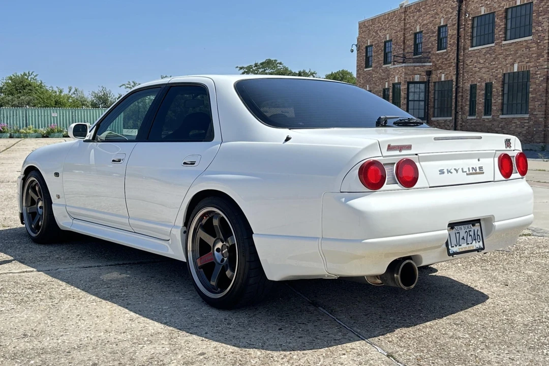 1998 Nissan R33 Skyline GT-R 9th Gen - Image 4 of 31