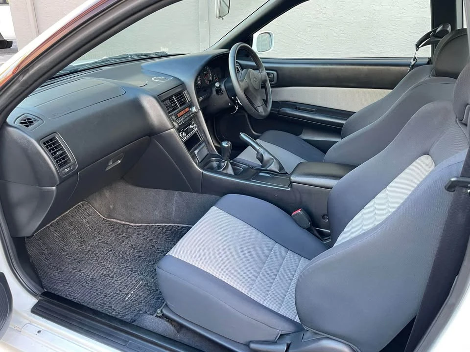 1998 Nissan Skyline - Image 10 of 20