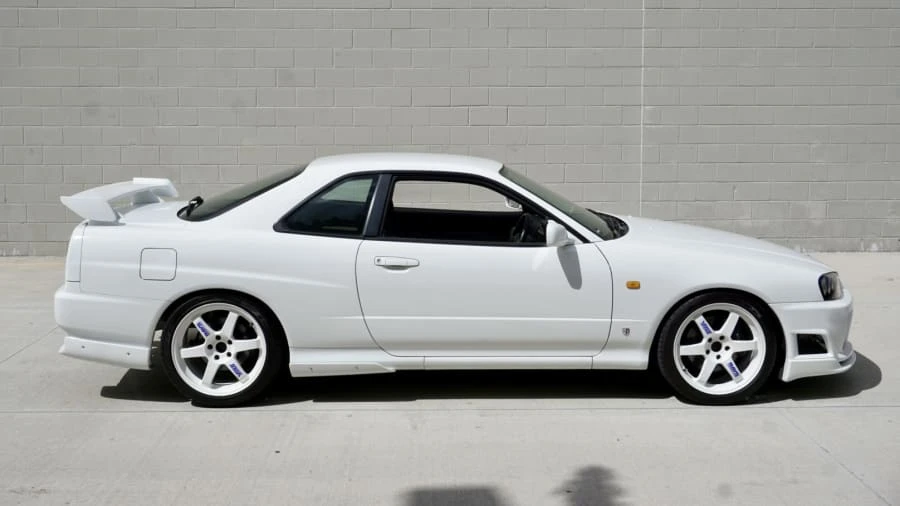 1998 Nissan R34 Skyline 10th Gen - Image 2 of 15