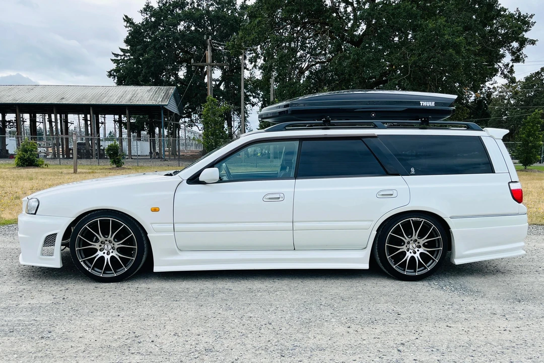 1998 Nissan Stagea 1st Gen - Image 3 of 31