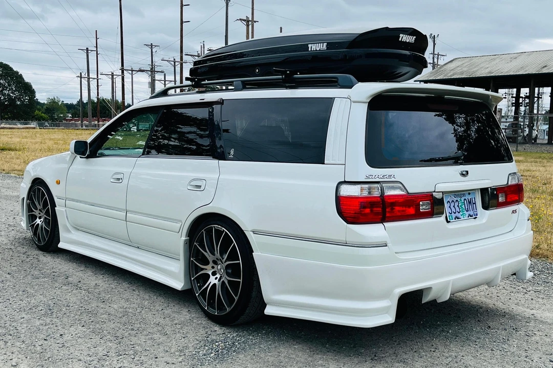 1998 Nissan Stagea 1st Gen - Image 4 of 31