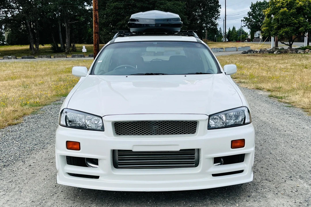 1998 Nissan Stagea 1st Gen - Image 2 of 31