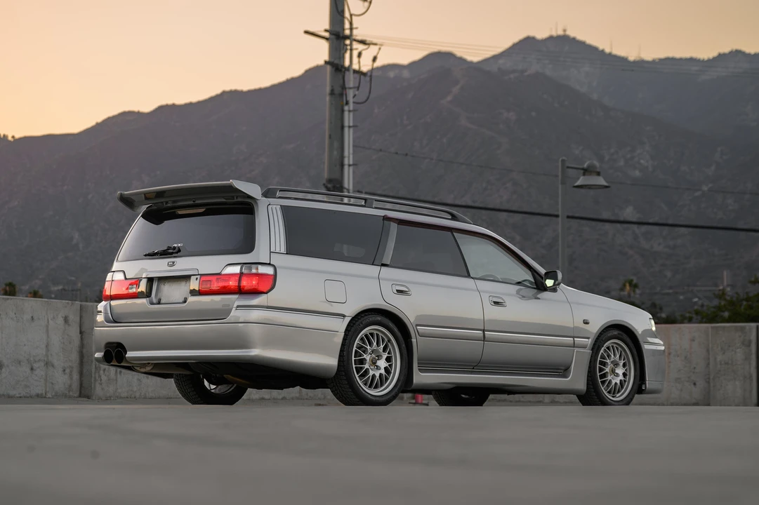 1998 Nissan Stagea 1st Gen - Image 16 of 31