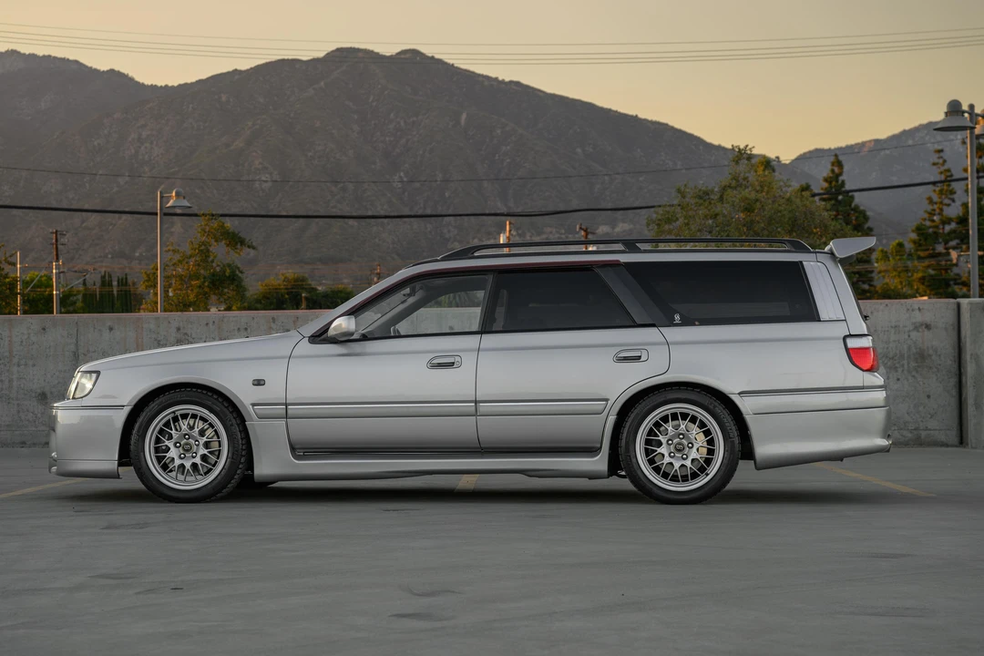1998 Nissan Stagea 1st Gen - Image 12 of 31