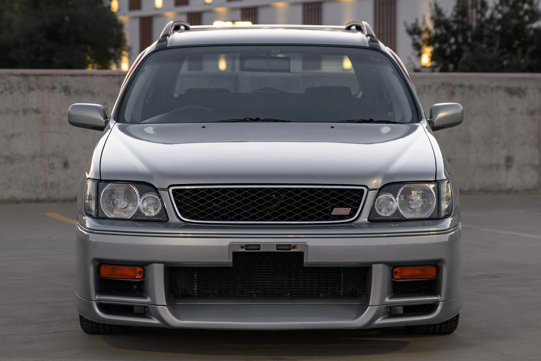 1998 Nissan Stagea 1st Gen - Image 2 of 31