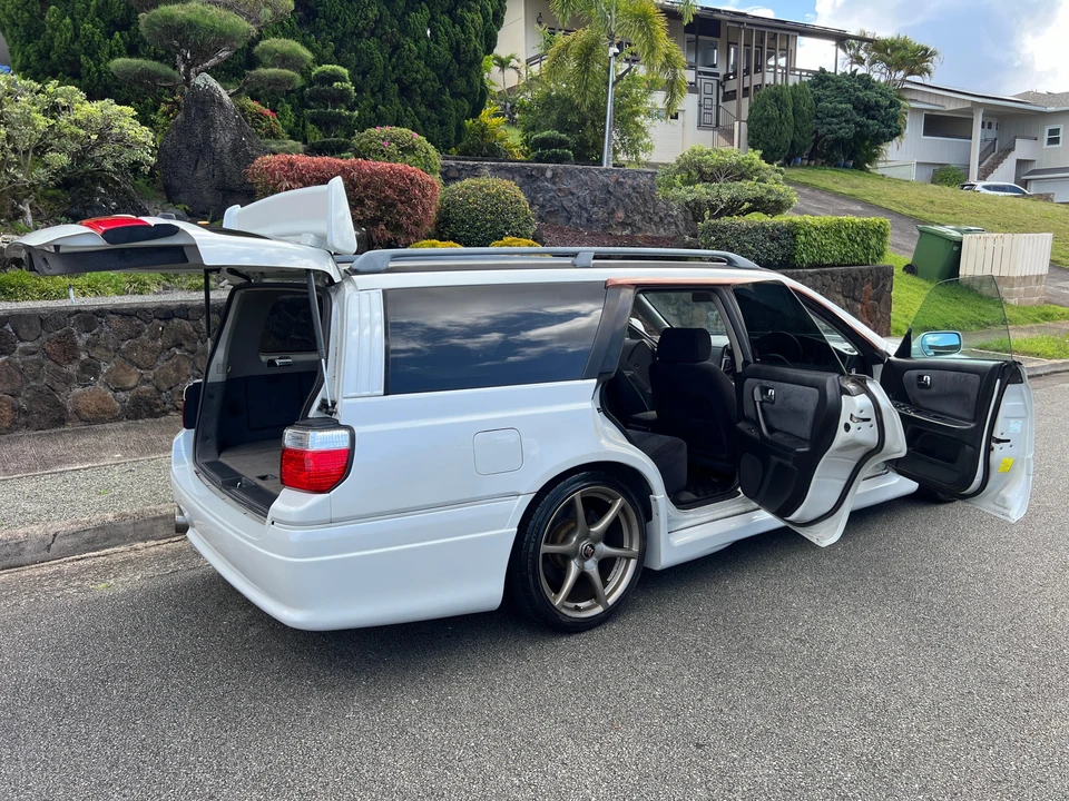 1998 Nissan Stagea 1st Gen - Image 18 of 31