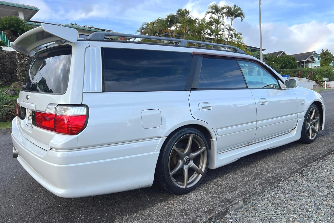 1998 Nissan Stagea 1st Gen - Image 4 of 31