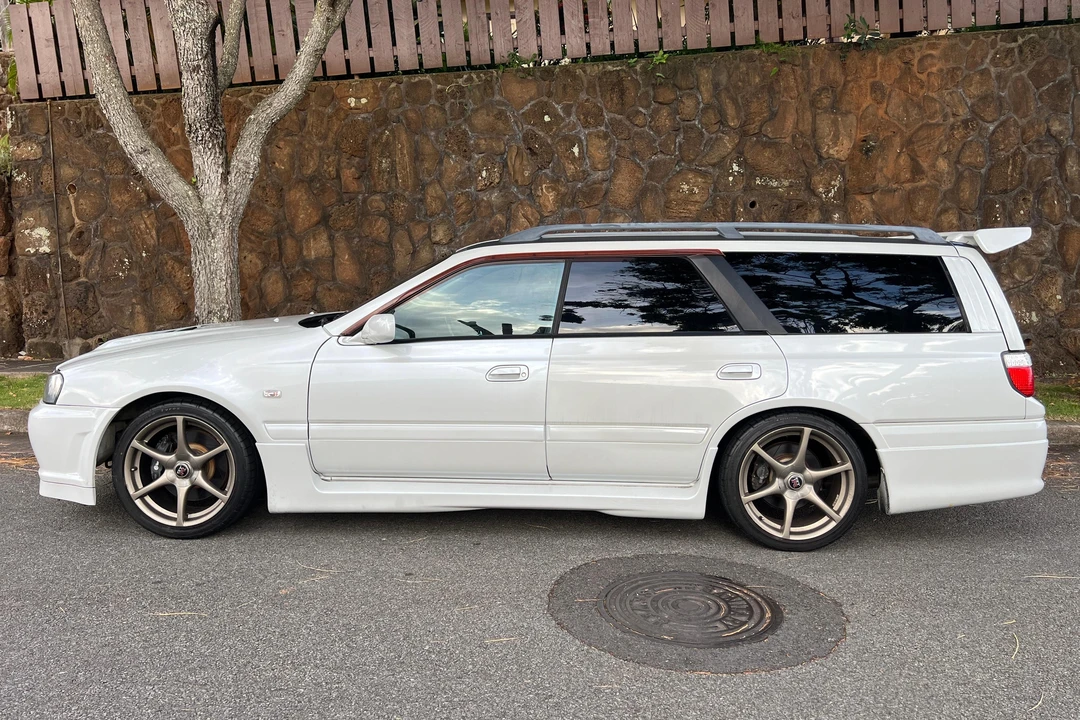 1998 Nissan Stagea 1st Gen - Image 3 of 31