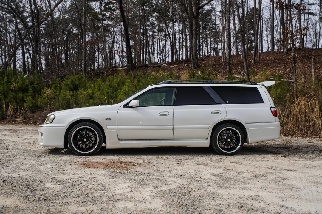 1998 Nissan Stagea 1st Gen - Image 12 of 31