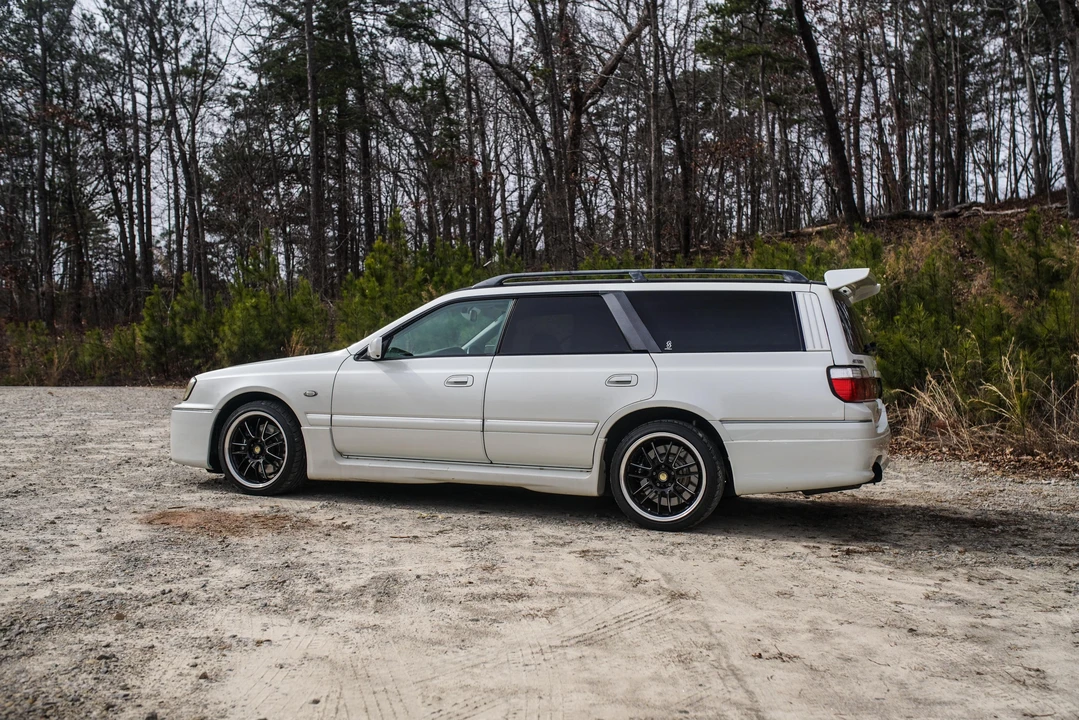 1998 Nissan Stagea 1st Gen - Image 15 of 31