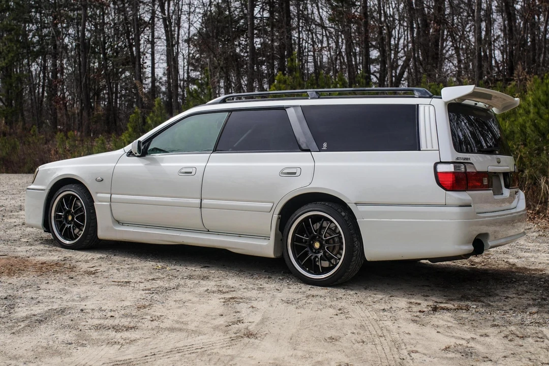 1998 Nissan Stagea 1st Gen - Image 4 of 31