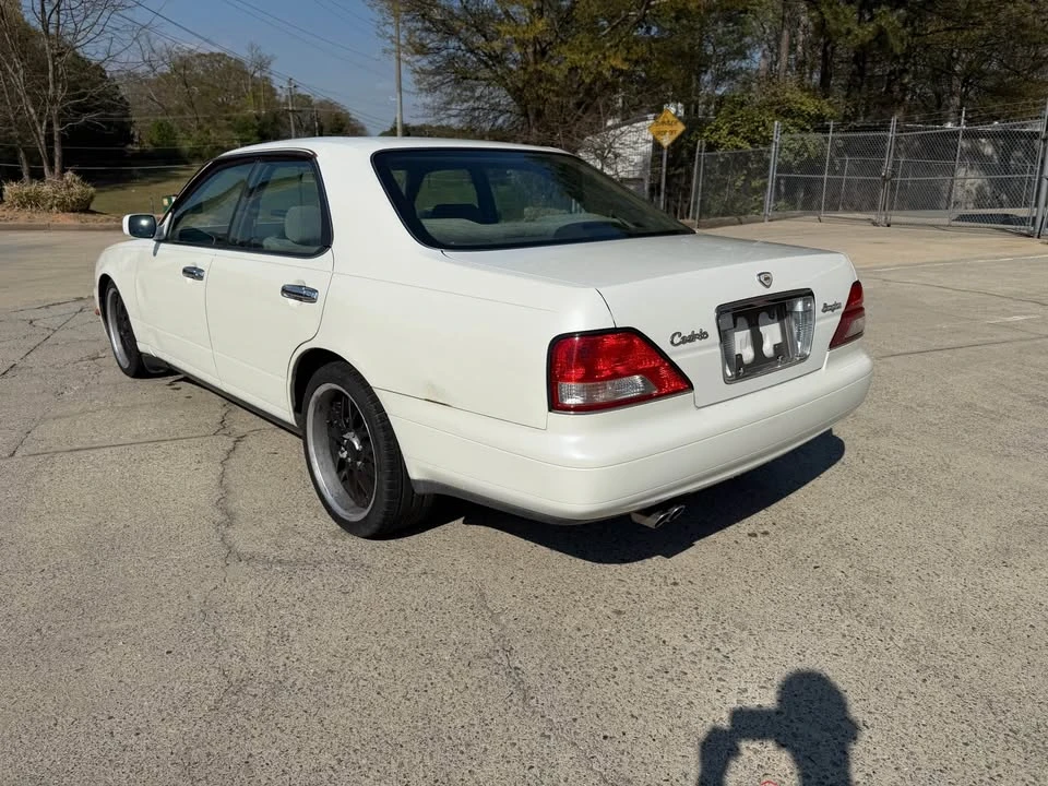 1998 Nissan Cedric 9th Gen - Image 4 of 15