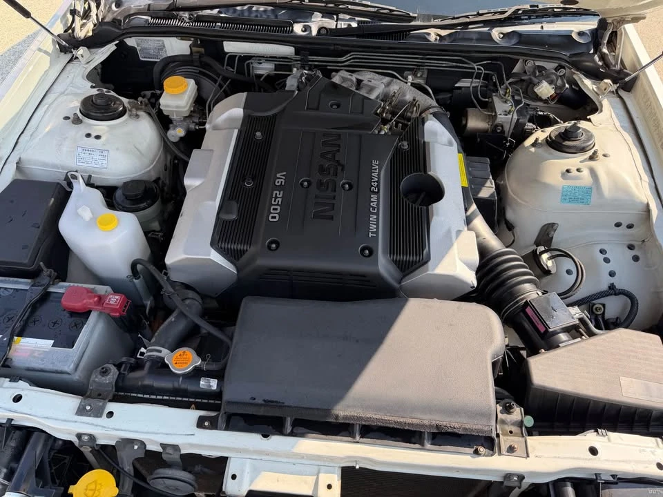 1998 Nissan Cedric 9th Gen - Image 9 of 15