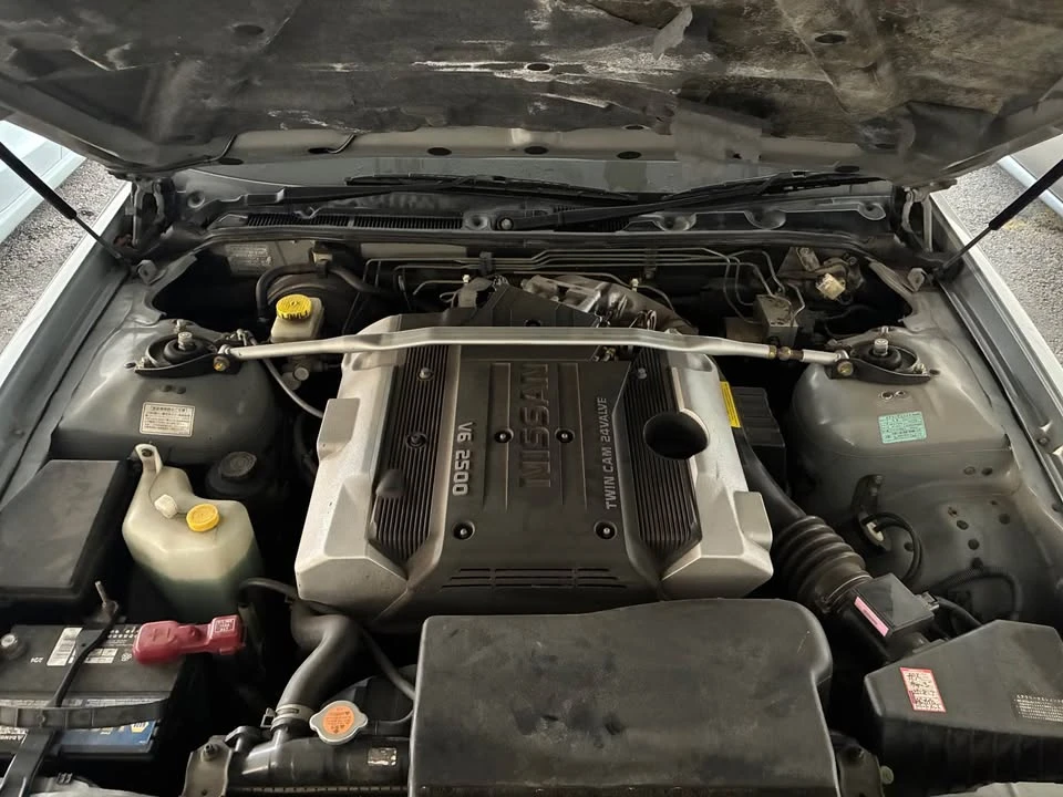 1998 Nissan Cedric 9th Gen - Image 3 of 3