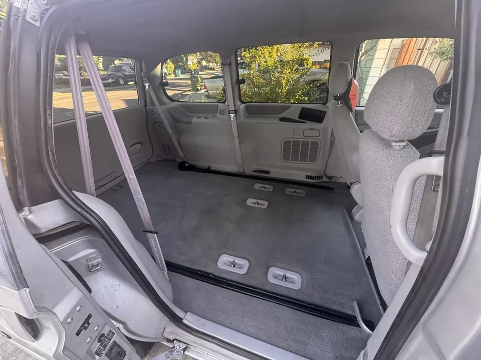 1998 Nissan Quest - Image 7 of 7