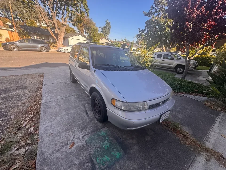 1998 Nissan Quest - Image 2 of 7