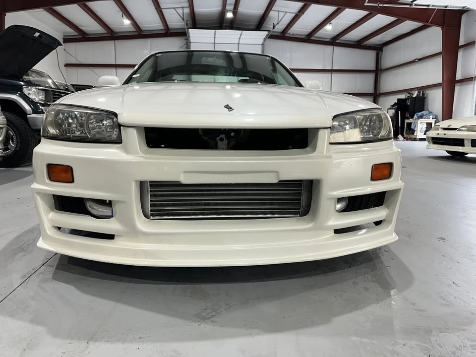 1998 Nissan Skyline - Image 2 of 13