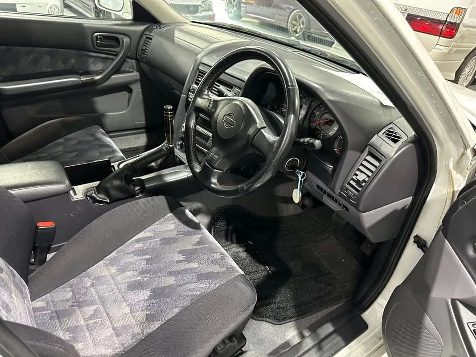 1998 Nissan Skyline - Image 12 of 13