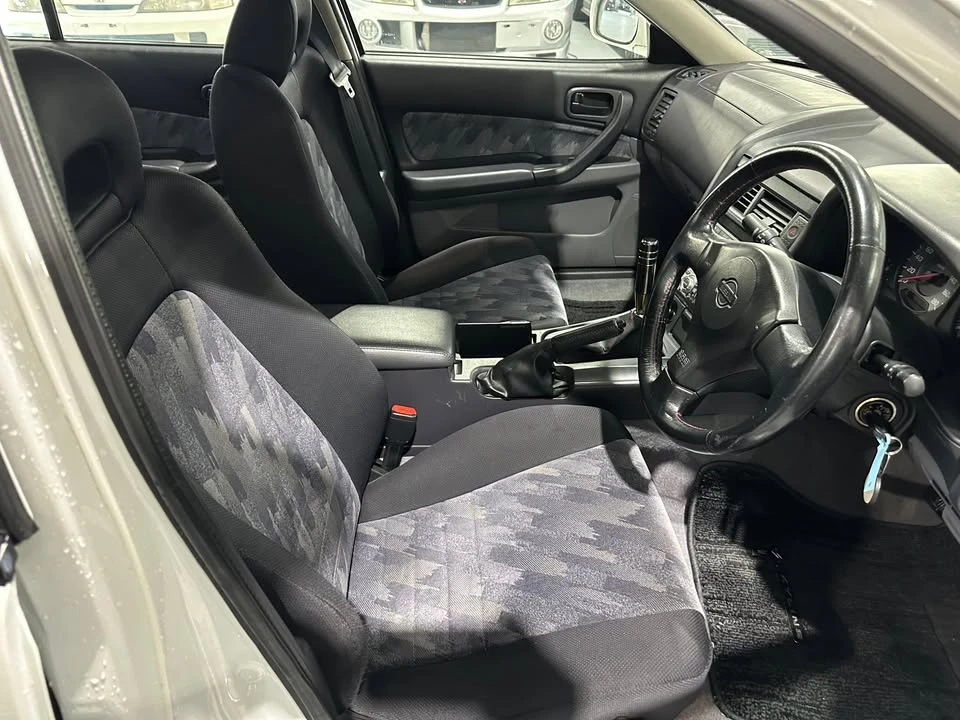 1998 Nissan Skyline - Image 11 of 13