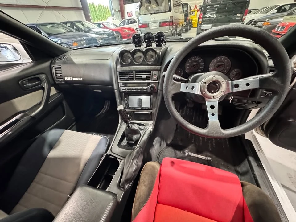 1998 Nissan Skyline - Image 19 of 20