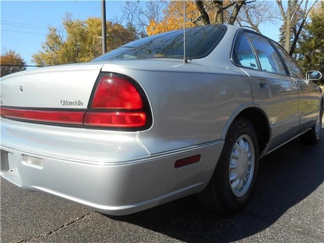 1998 Oldsmobile 88 - Image 4 of 12