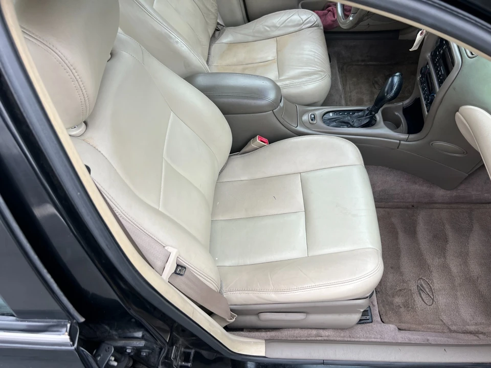 1998 Oldsmobile - Image 14 of 21