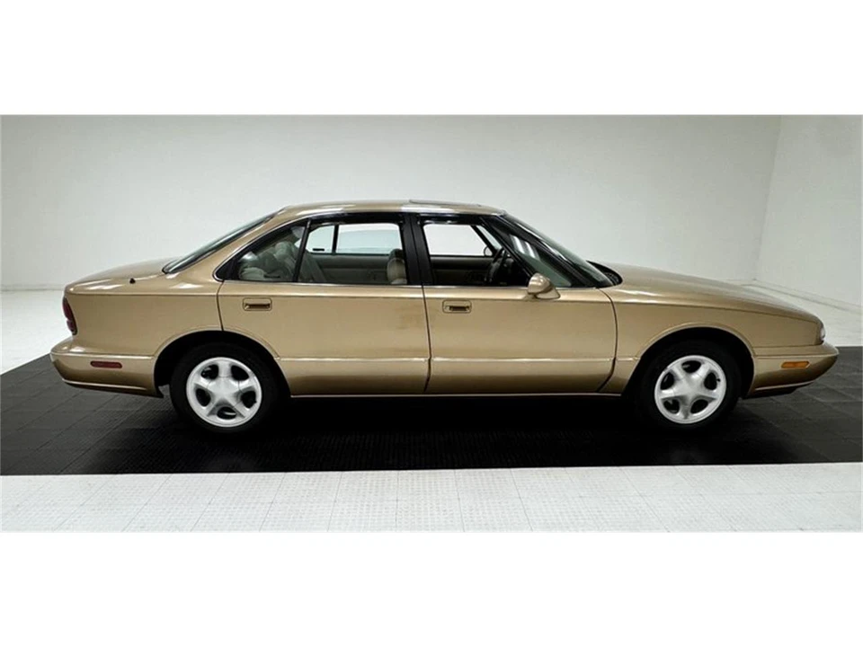 1998 Oldsmobile - Image 6 of 31