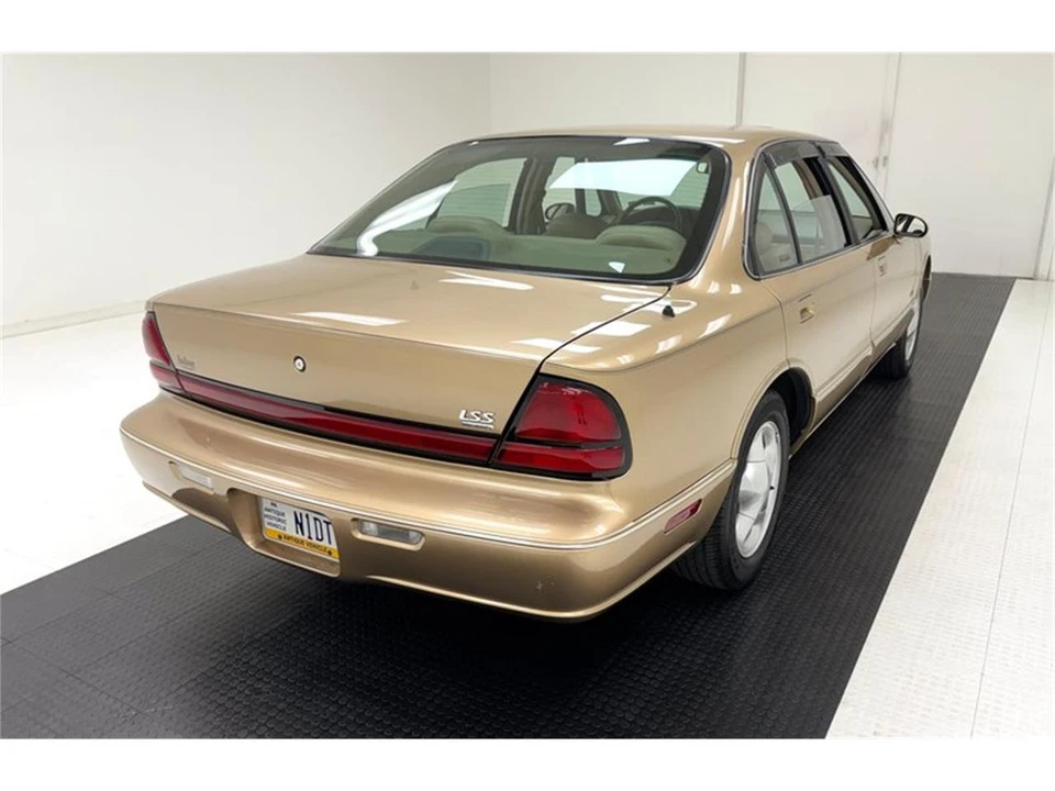 1998 Oldsmobile - Image 5 of 31
