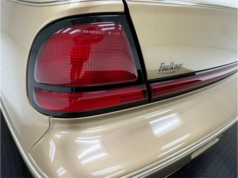 1998 Oldsmobile - Image 20 of 31