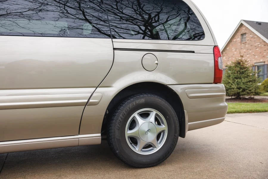 1998 Oldsmobile Silhouette - Image 23 of 31