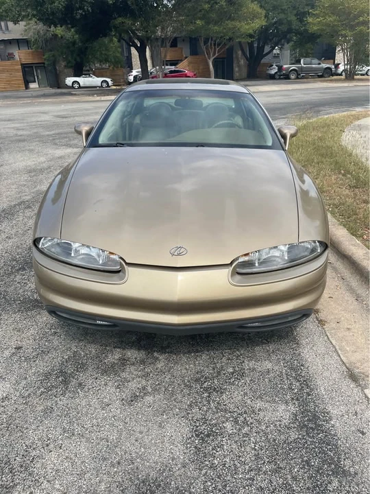 1998 Oldsmobile Aurora - Image 3 of 10